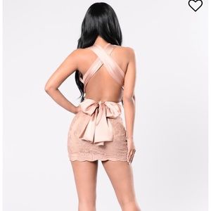 Fashion nova tie back dress. Great condition